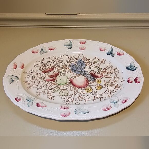 Large Floral and Fruit Oval Platter. Perfect For Holidays! Approx 16"x12" - Picture 2 of 3